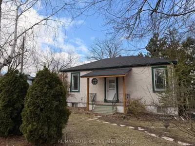 769 Arthur Street, Newmarket, On L3y 1s4