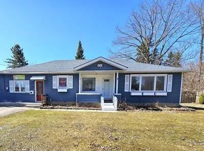 #Main 350 The Queensway, Georgina, ON, L4P 2B9