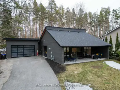 3763 Fairway Road, Innisfil, On L9s 2l4