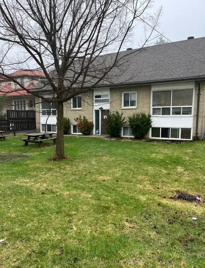 234 Lennox Avenue 2, Richmond Hill, On L4c 2a5