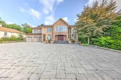 40 Garden Avenue, Richmond Hill, On L4c 6l9
