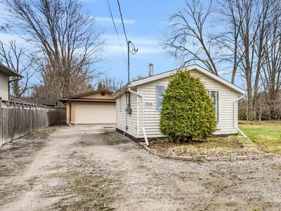 765 Churchill Lane, Georgina, On L0e 1s0