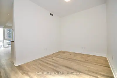 20 Gatineau Drive 711e, Vaughan, On L4j 0l3