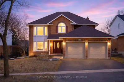483 Alex Doner Drive, Newmarket, On L3x 1c3