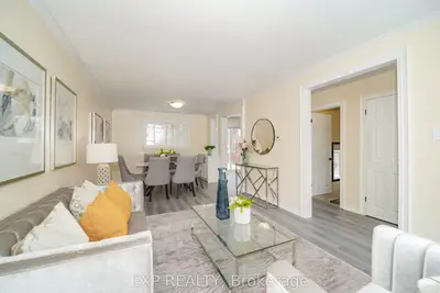 22 Jones Court, Aurora, On L4g 2b8