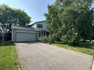 257 London Road, Newmarket, On L3y 6l3