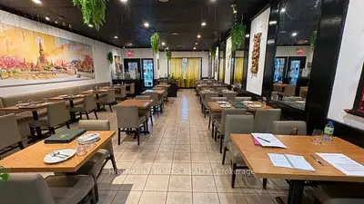 227 Main Street N 8, Markham, On L3p 1y6