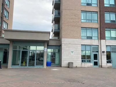 23 Oneida Crescent 1210, Richmond Hill, On L4b 2a0