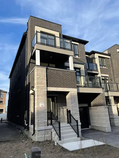 76 Riley Reed Lane, Richmond Hill, On L4s 1n5