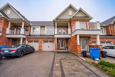 102 John Davis Gate, Whitchurch-stouffville, On L4a 0b5
