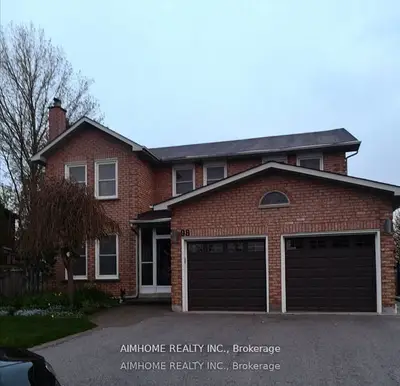 98 Keffer Circle, Newmarket, On L3x 1r8