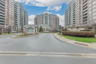 330 Red Maple Road 604, Richmond Hill, On L4c 0t6