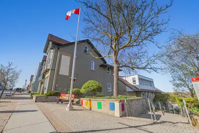 171 Main Street S Unit 1, Newmarket, On L3y 3y9