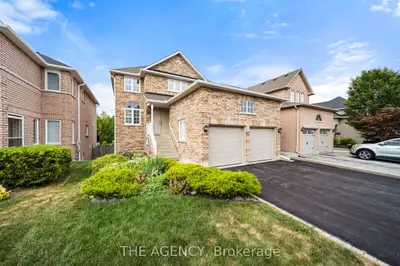 18 Wildflower Drive, Richmond Hill, On L4e 3y5