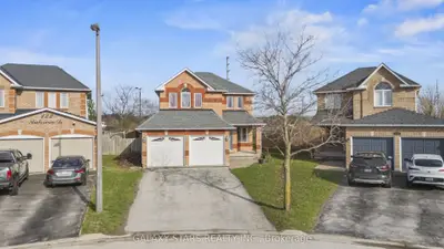 124 Amberview Drive, Georgina, On L4p 3y4