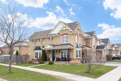 1 Jamesway Crescent, Whitchurch-stouffville, On L4a 0a3
