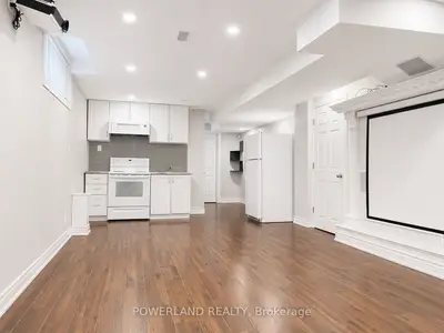35 Kavanagh Avenue E Bsmt, East Gwillimbury, On L9n 0p6