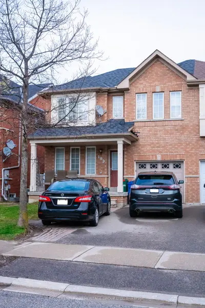 183 Knapton Drive, Newmarket, On L3x 2b5