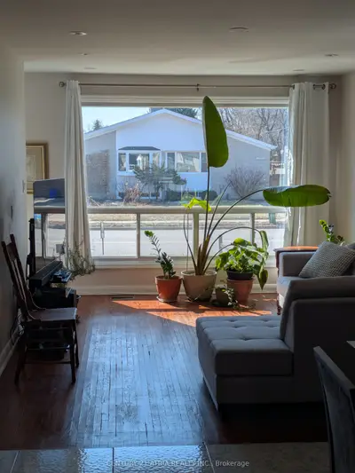 339 Taylor Mills Drive N, Richmond Hill, On L4c 2t8