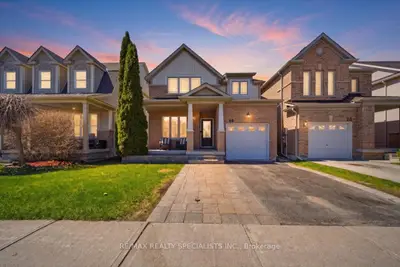 68 West Park Avenue, Bradford West Gwillimbury, On L3z 0a7
