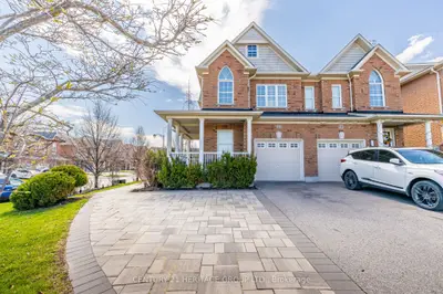 117 Four Seasons Crescent, Newmarket, On L9n 0c4