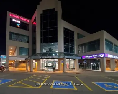 16775 Yonge Street 302, Newmarket, On L3y 8j4