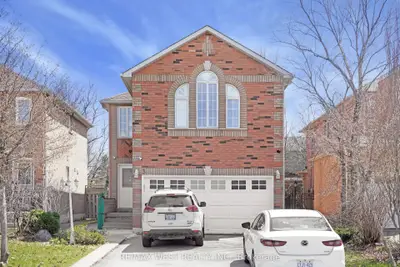 3 Amaryllis Avenue, Richmond Hill, On L4e 3t7