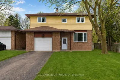 246 East Street, East Gwillimbury, On L9n 1k8