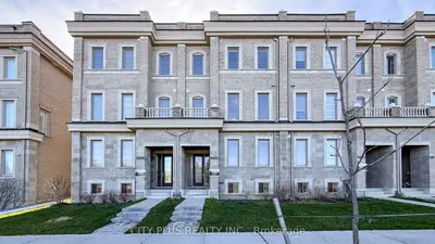 9400 Bayview Avenue Main, Richmond Hill, On L4c 4z2