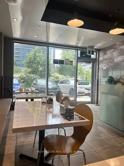 7181 Yonge Street 30, Markham, On L3t 0c7