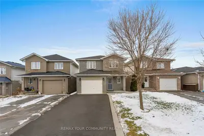 6 Veseli Court Lower, Bradford West Gwillimbury, On L3z 3c3