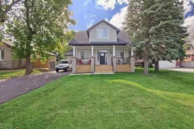 770 Queen (lower) Street, Newmarket, On L3y 2j5
