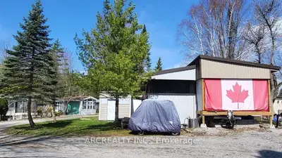 42 Horseshoe Circle, Georgina, On L0e 1n0