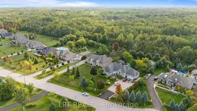 5 Wolford Court, Georgina, On L4p 0b1