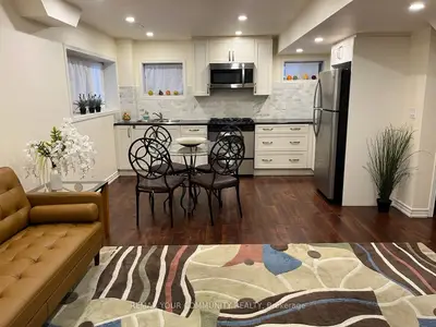 61 Philip Brown Avenue Lower, Whitchurch-stouffville, On L4a 1s7
