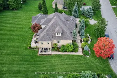 12 Prince Adam Court, King, On L7b 1m1