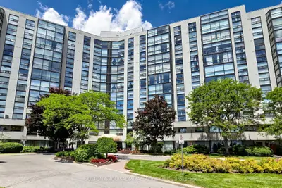 40 Harding Boulevard W 514, Richmond Hill, On L4c 9s5