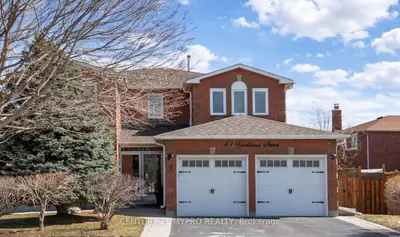49 Yorkland Street, Richmond Hill, On L4c 9z4