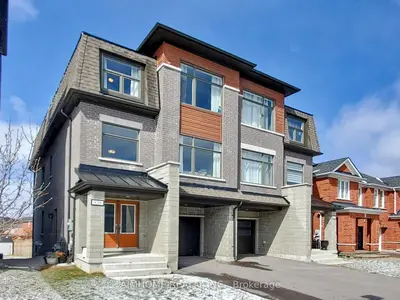 920 Isaac Phillips Way, Newmarket, On L3x 0m7