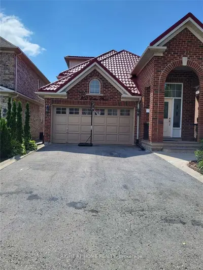 800 Colter Street S, Newmarket, On L3x 2v2