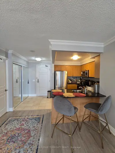 350 Red Maple Road 906, Richmond Hill, On L4c 0t5