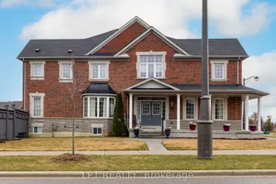 38 Pacific Rim Court, Richmond Hill, On L4e 0w8