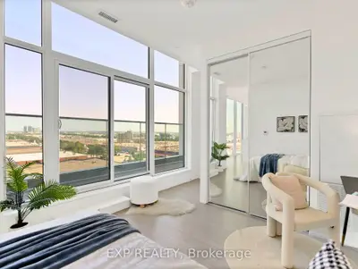 950 Portage Parkway Unit 811, Vaughan, On L4k 0j7