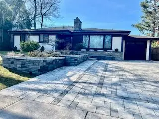 54 Leisure Lane, Richmond Hill, On L4c 4x1
