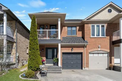 825 Joe Persechini Drive, Newmarket, On L3x 2t7