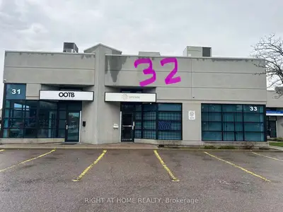 145 Royal Crest Court E 32, Markham, On L3r 9z4