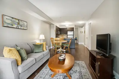 20 North Park Road 206, Vaughan, On L4j 0g7