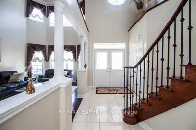 12 Terme Avenue, Vaughan, On L4h 0m9