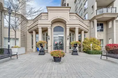 2 Maison Parc Court 808, Vaughan, On L4j 9k4