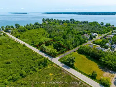 1027 Chapman Street, Innisfil, On L0l 1w0